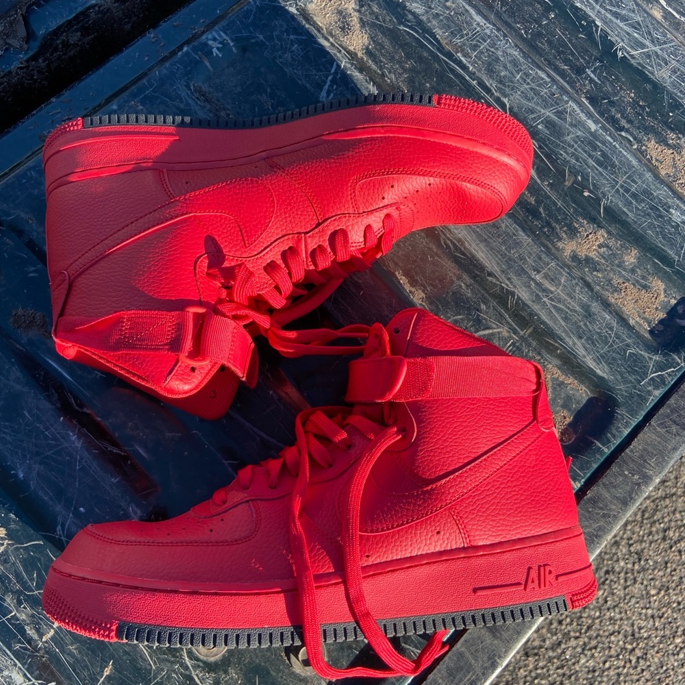 Nike Air Force  sz 13 university red/blk